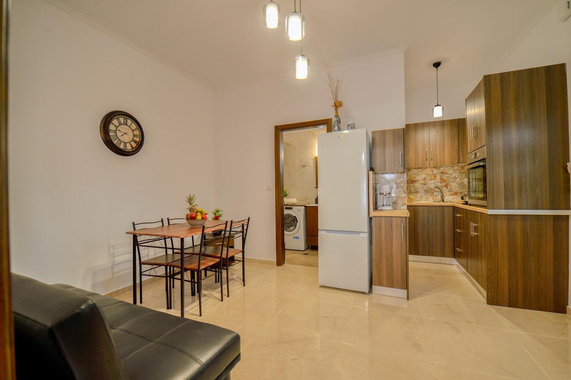 Baloma Apartment ファラサルナ エクステリア 写真